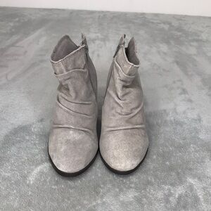 Diba Slouchy Gray Suede Heeled Booties Size 6 New